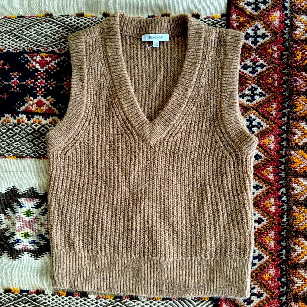 Madewell alpaca blend cropped vest. XXS